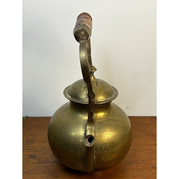 Vintage Decorative Brass Tea Kettle W/Wood Handle & Gooseneck Spout Patina - Picture 4 of 10